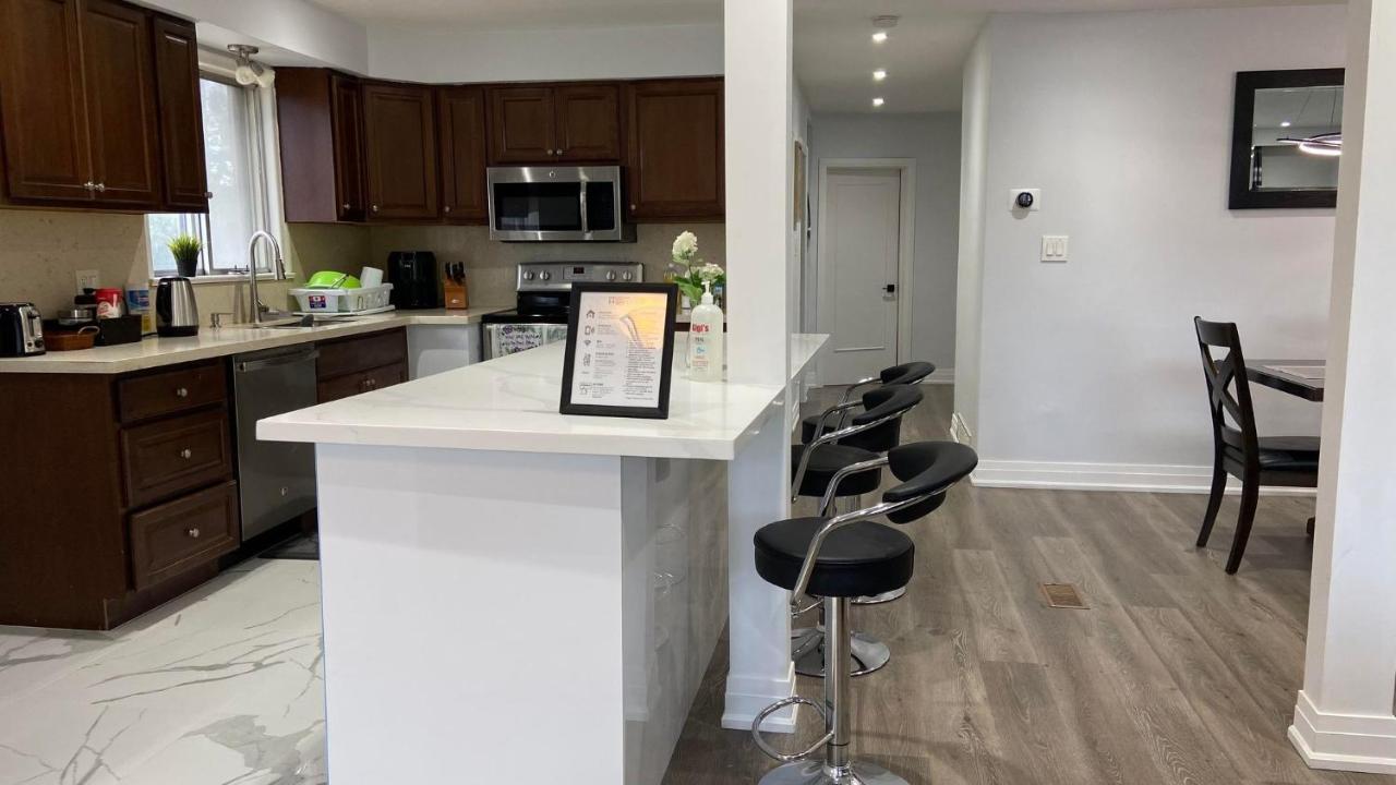 Spectacular 3 Bedroom 2 Wr House - Close To Airport Toronto Exterior photo